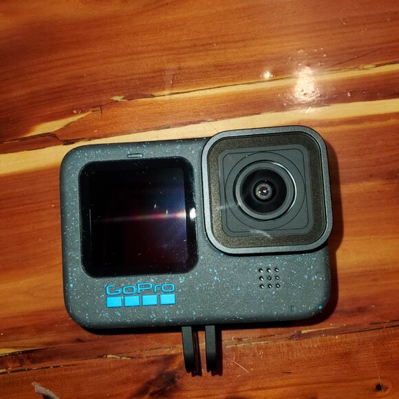 GoPro action camera - Picture 3 of 5